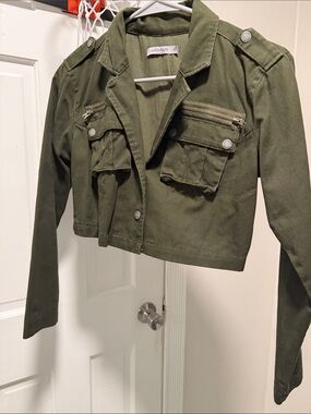 Carmar Cropped Olive Utility Jacket with Zip Pockets